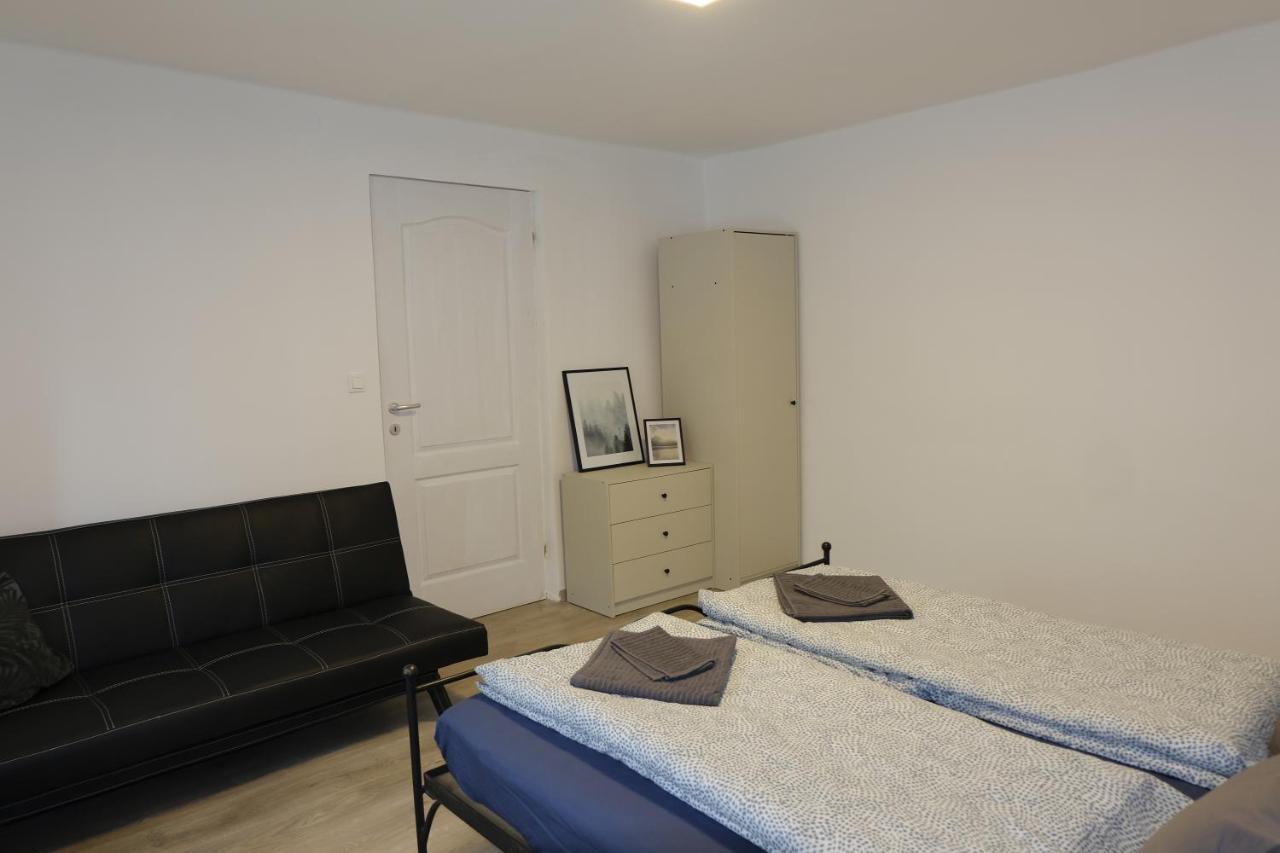 Kajari Apartmanhaz Balatonfőkajár Exterior foto