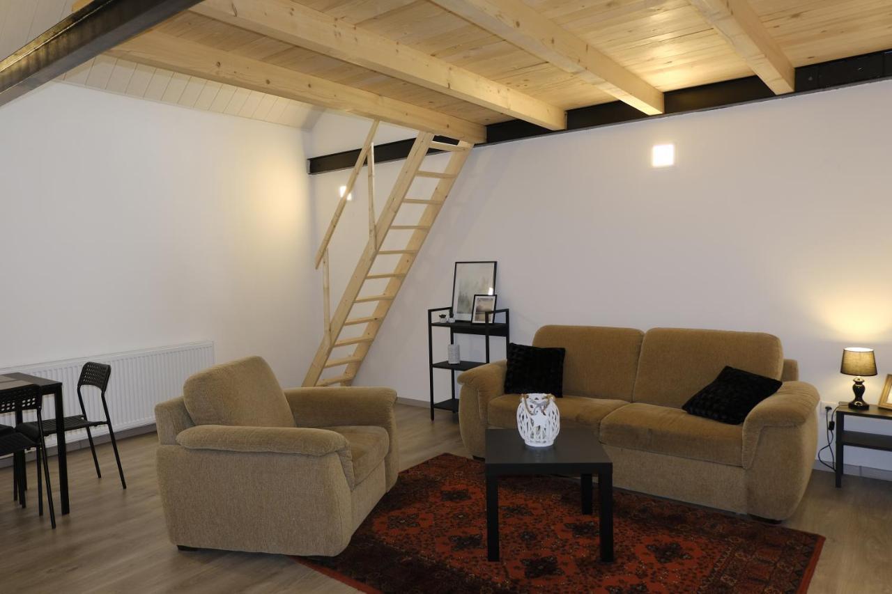 Kajari Apartmanhaz Balatonfőkajár Exterior foto