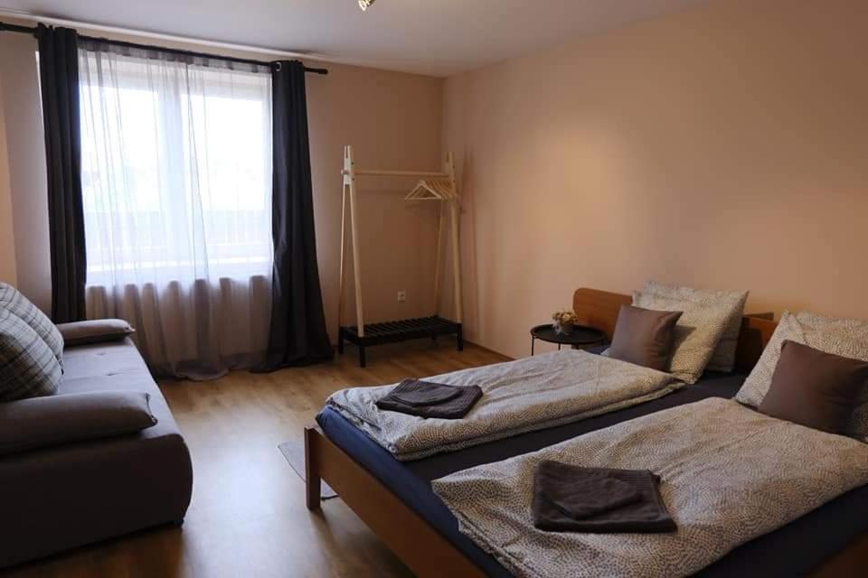 Kajari Apartmanhaz Balatonfőkajár Exterior foto