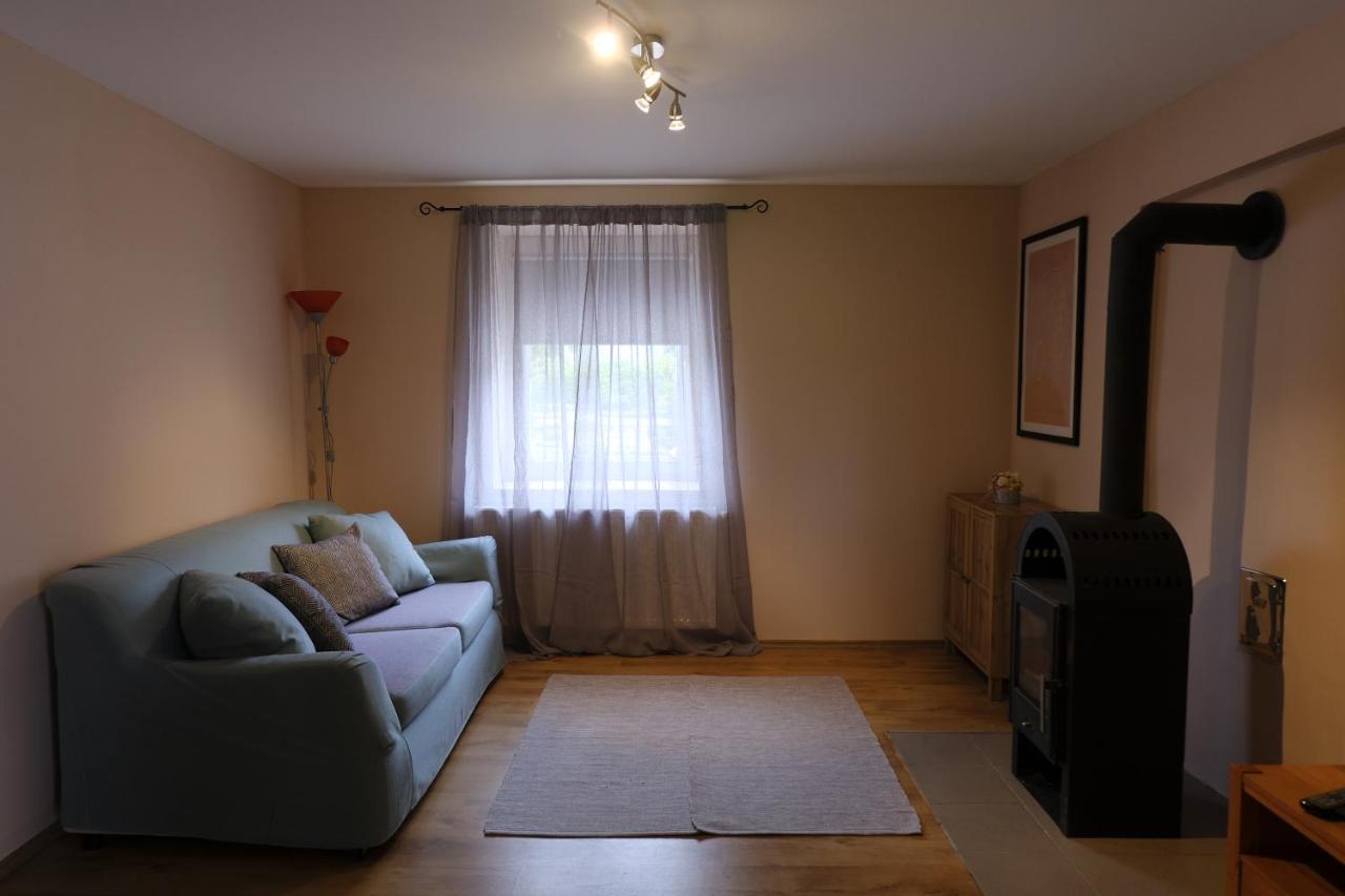 Kajari Apartmanhaz Balatonfőkajár Exterior foto